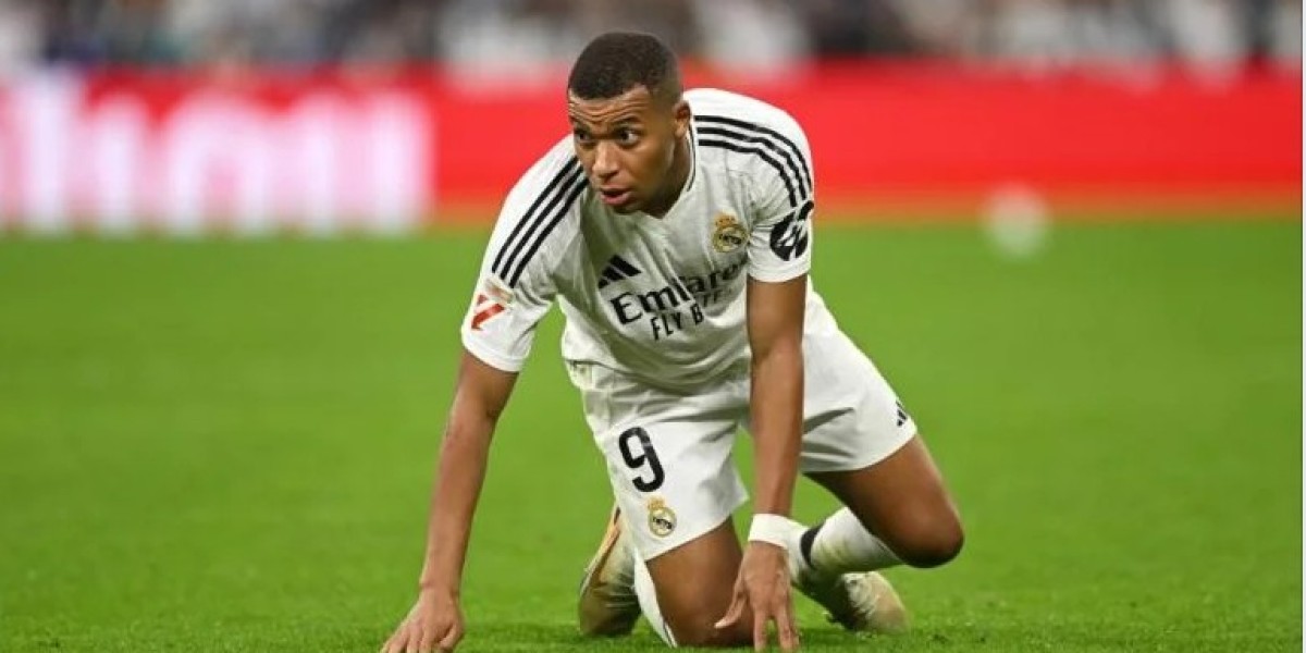 Ettersom Kylian Mbappe sliter med Real Madrid, går det ikke mye bedre med Frankrike